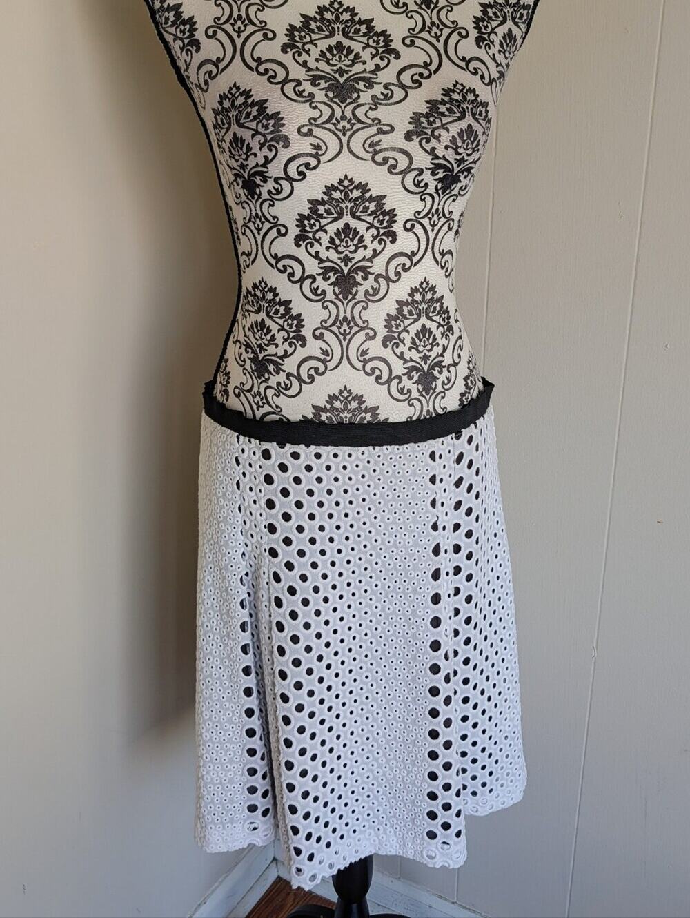 Vera Wang Lavender Label Eyelet Midi Skirt